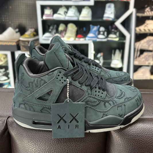 Jordan 4 Kaws Negro