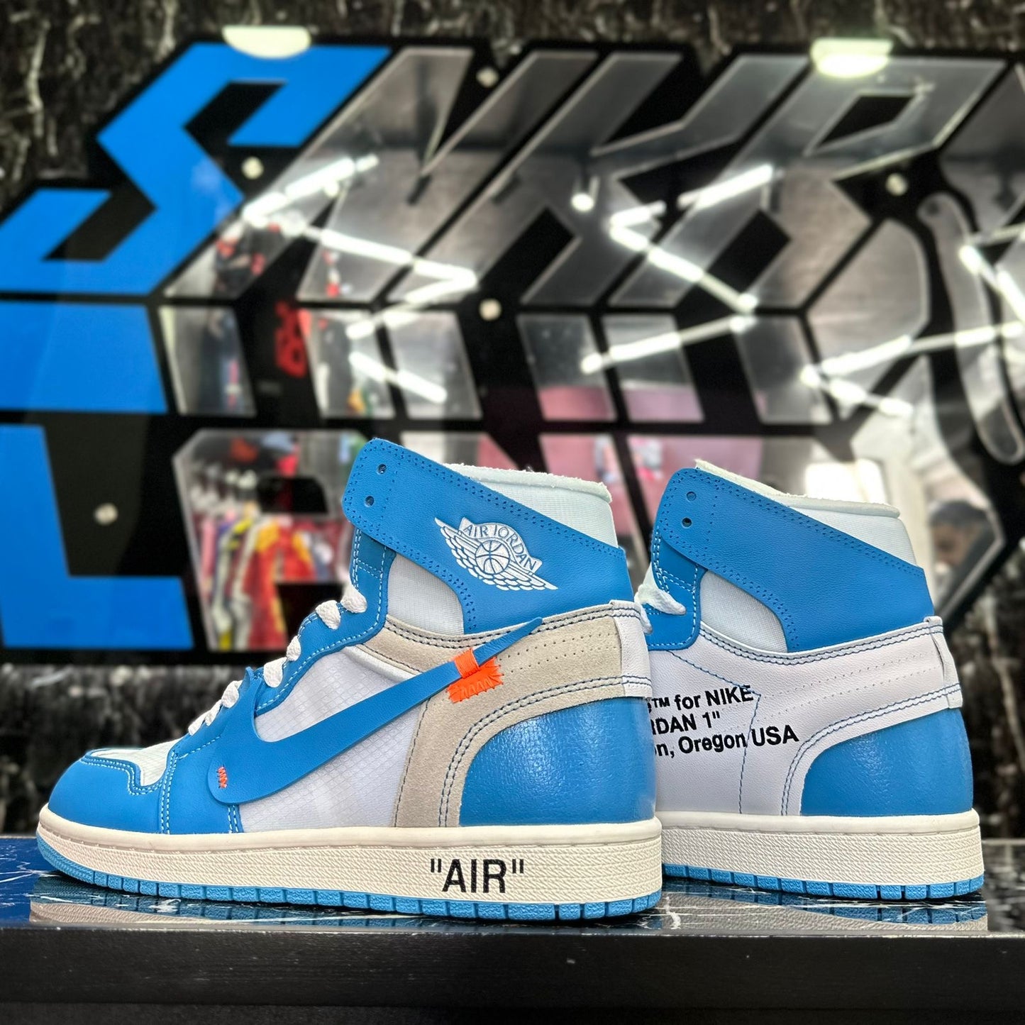 Jordan 1 High Off White Carolina