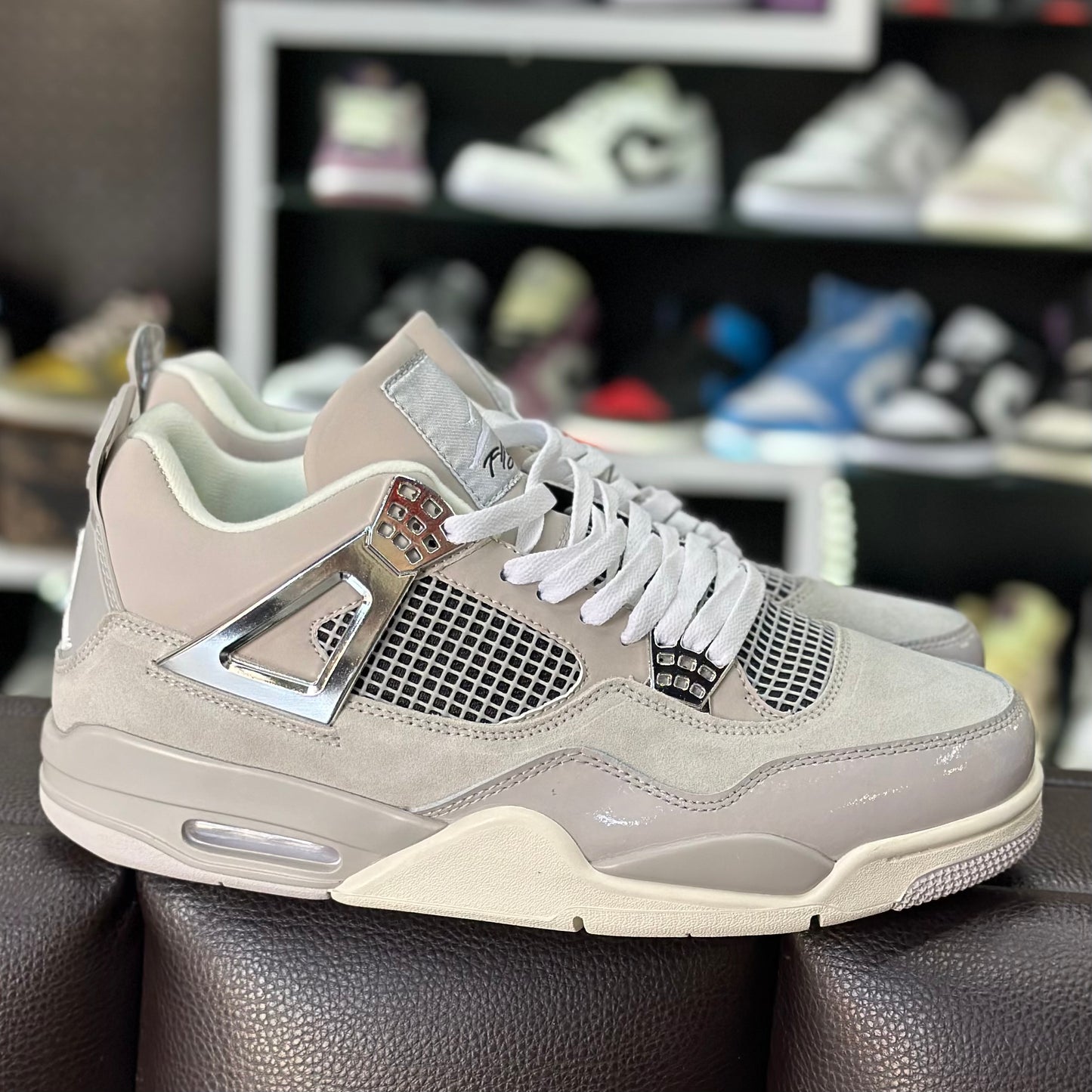 Jordan 4 Gris Charol