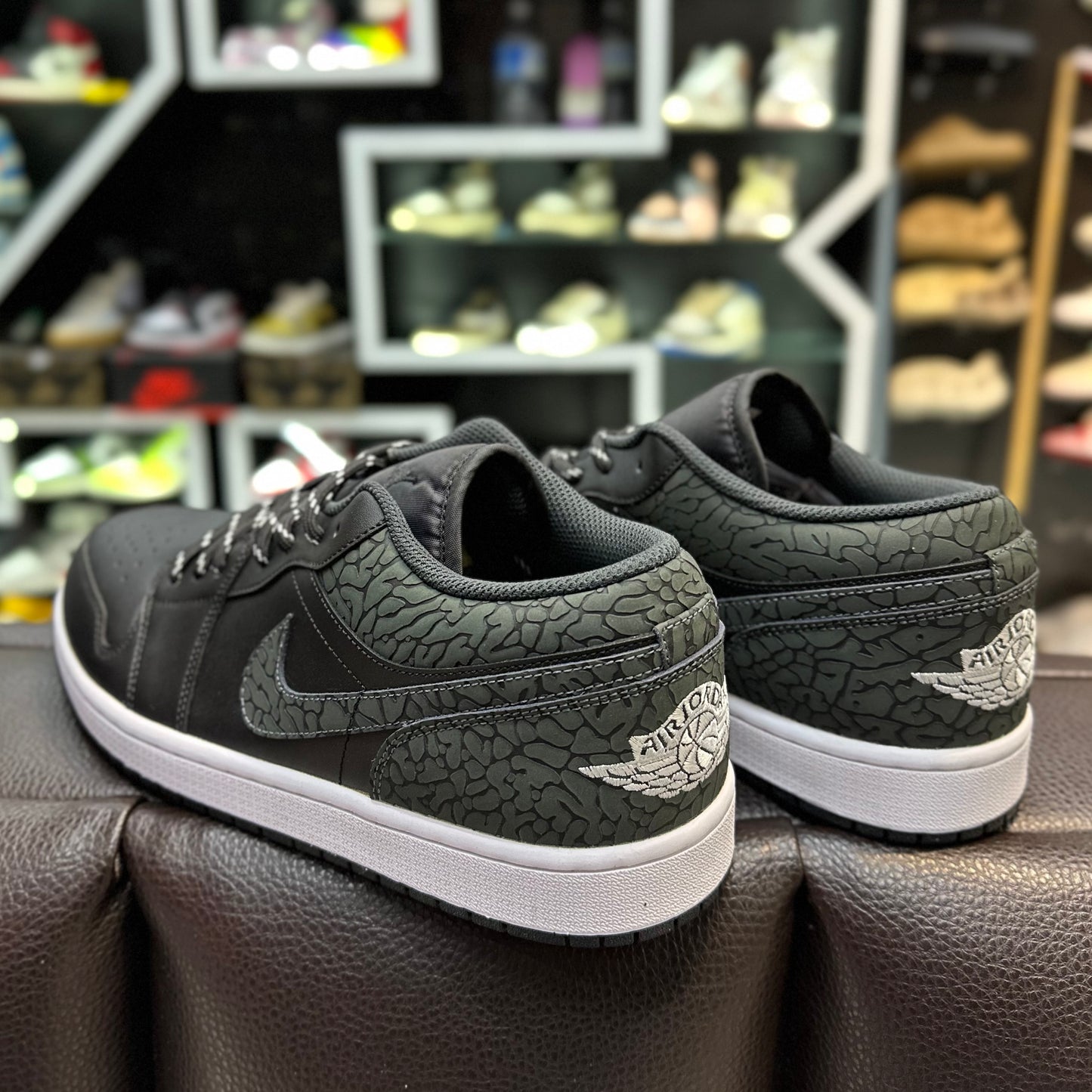 Jordan 1 Low Negro Camuflaje