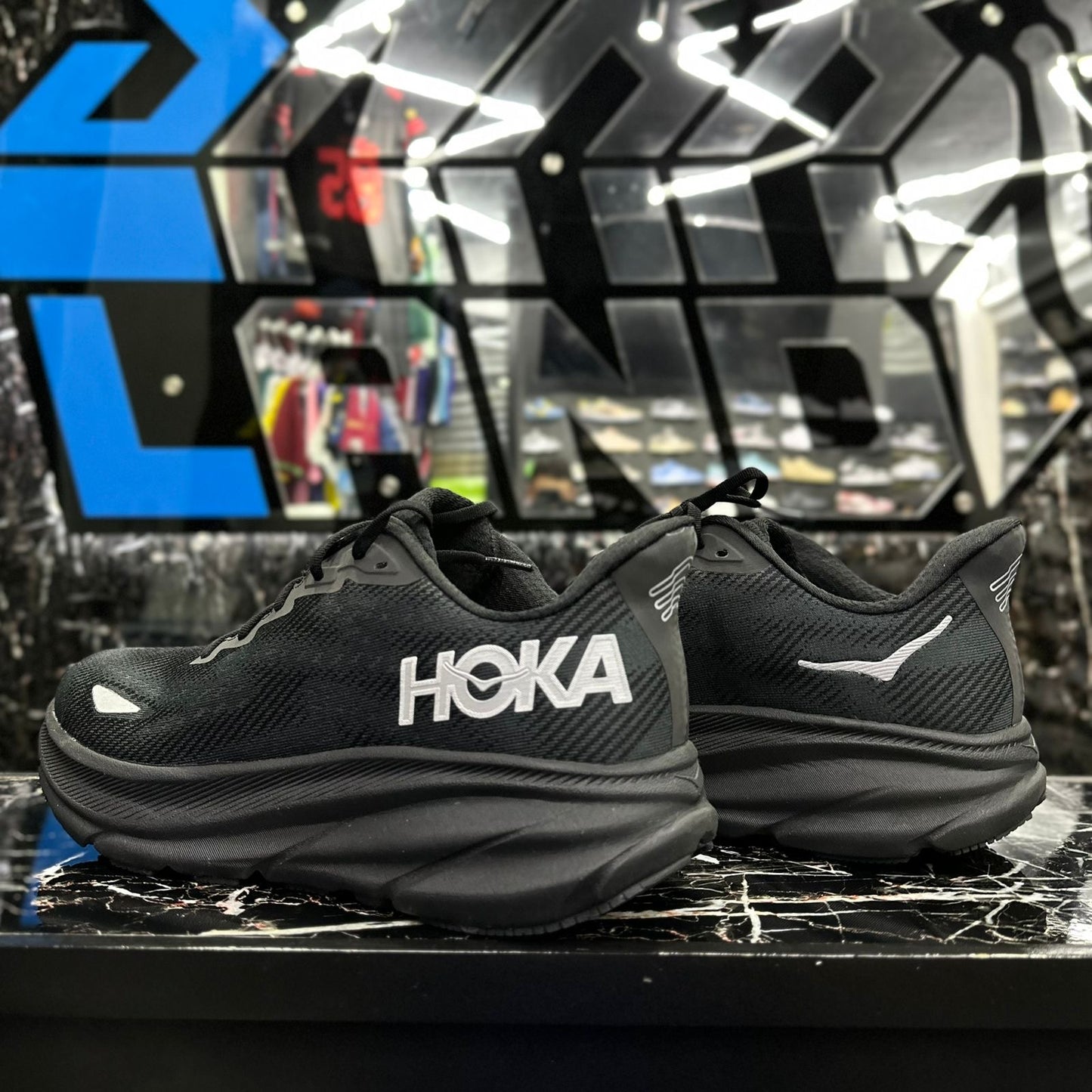 Hoka Goretex