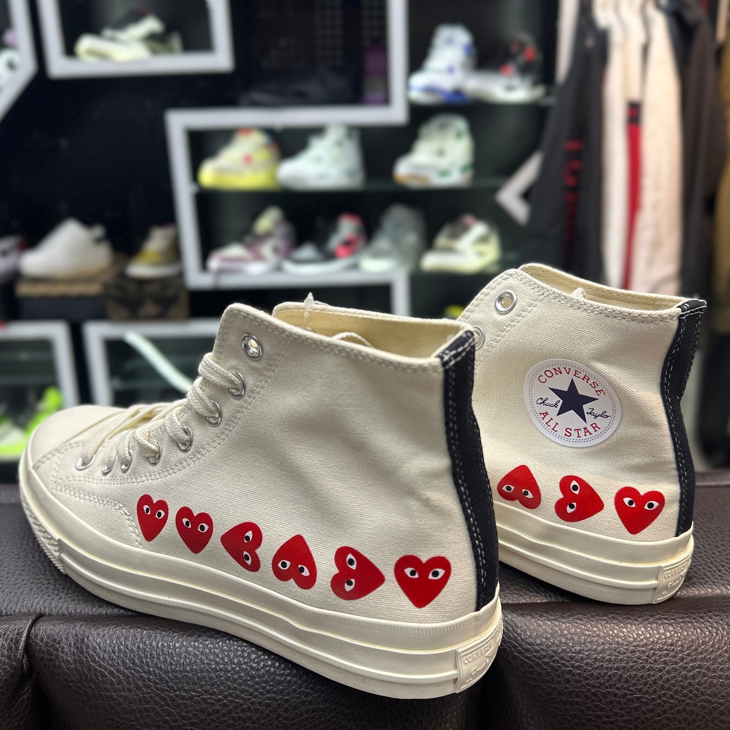 Converse Play Corazoncitos