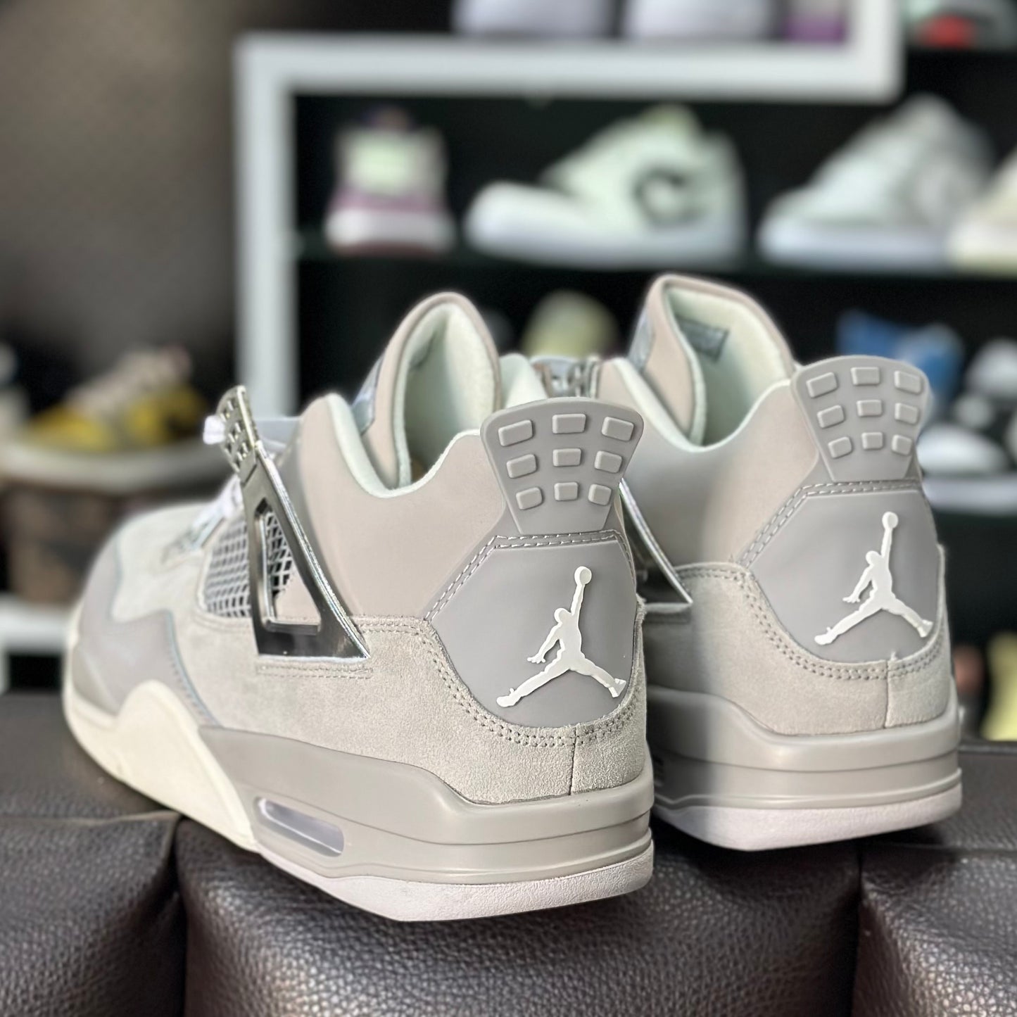 Jordan 4 Gris Charol