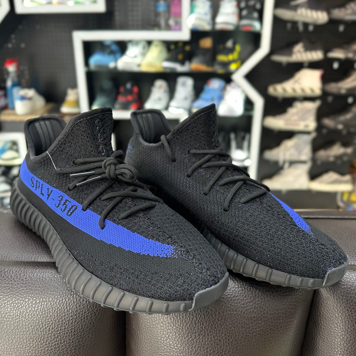 YEEZY BOOST 350 V2 "Dazzling Blue"