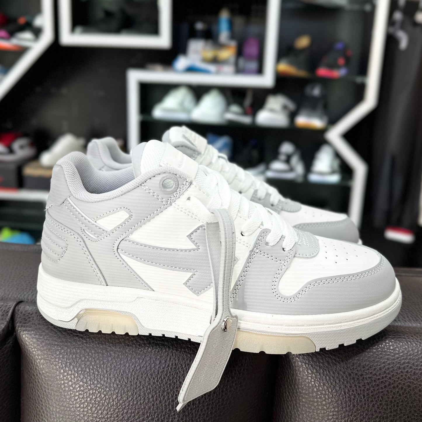 Off White Out Office Gris