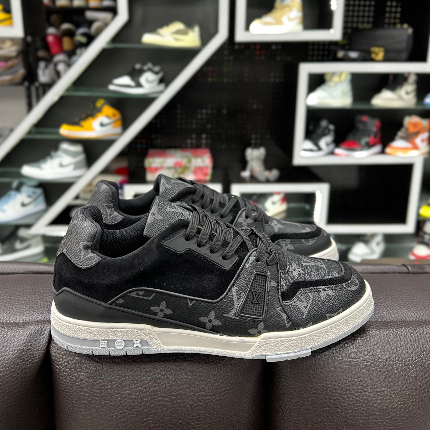 LV Trainer Negro