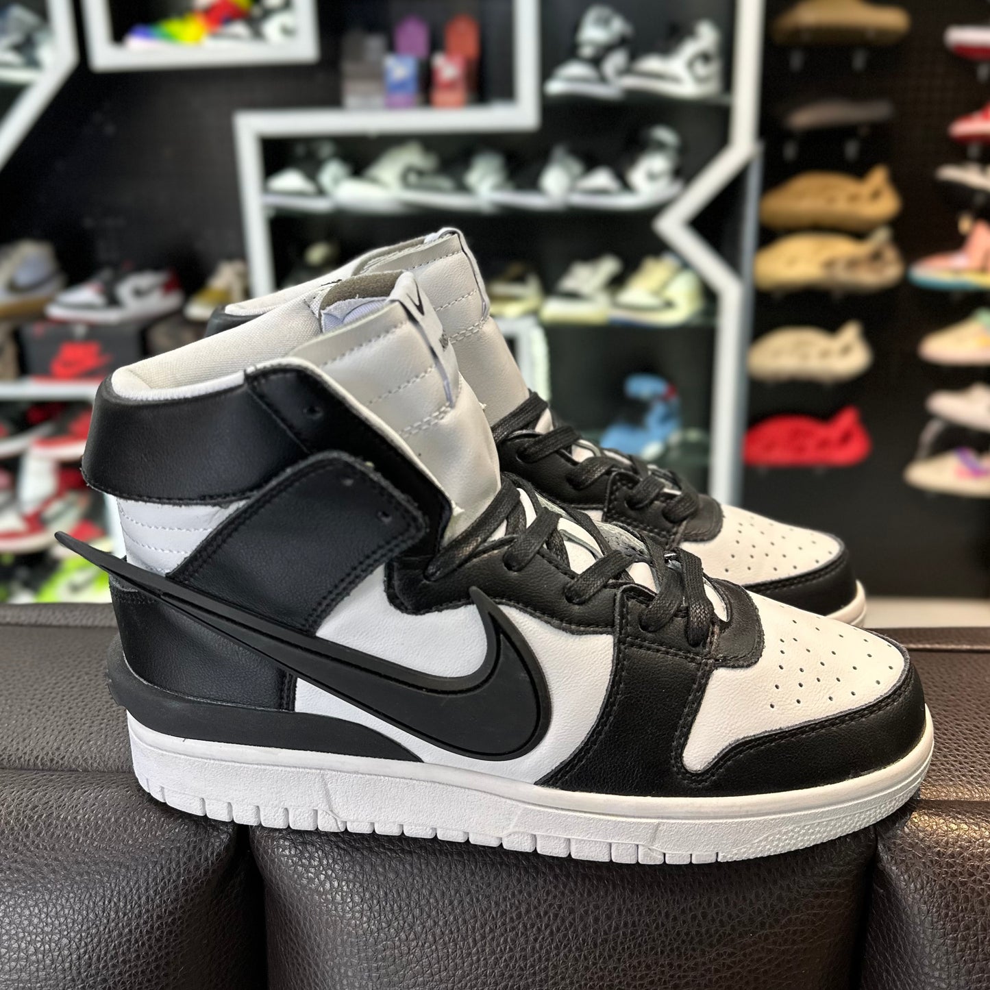 Sb Mid Panda Ambush – Sneakerland