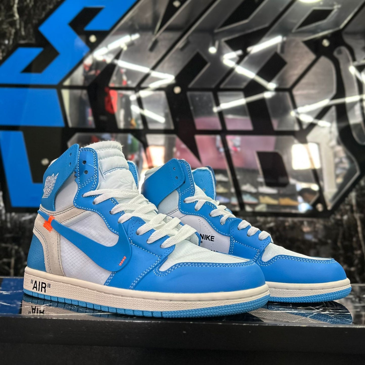 Jordan 1 High Off White Carolina