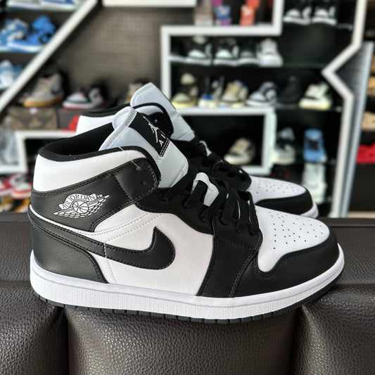 Jordan 1 Mid Panda