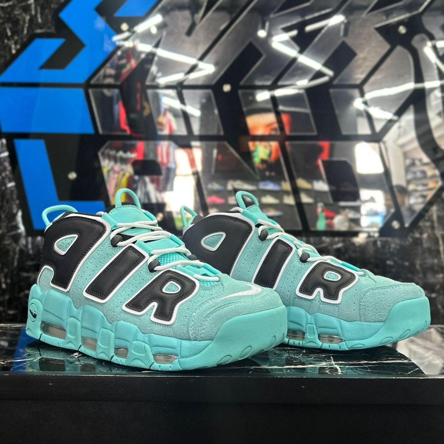 Uptempo Light Aqua