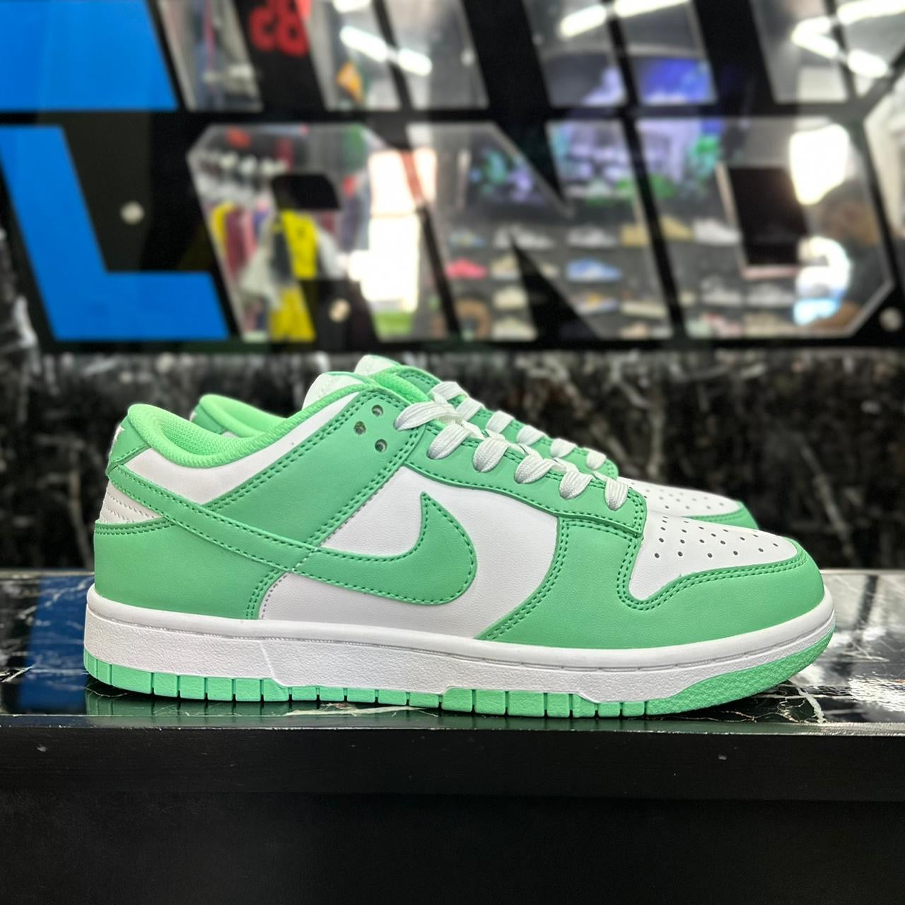 SB Dunk Menta