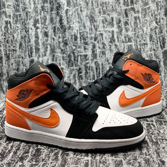 Jordan 1 Mid Hallowen