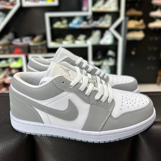 Jordan 1 Low Gris Suela Transparente