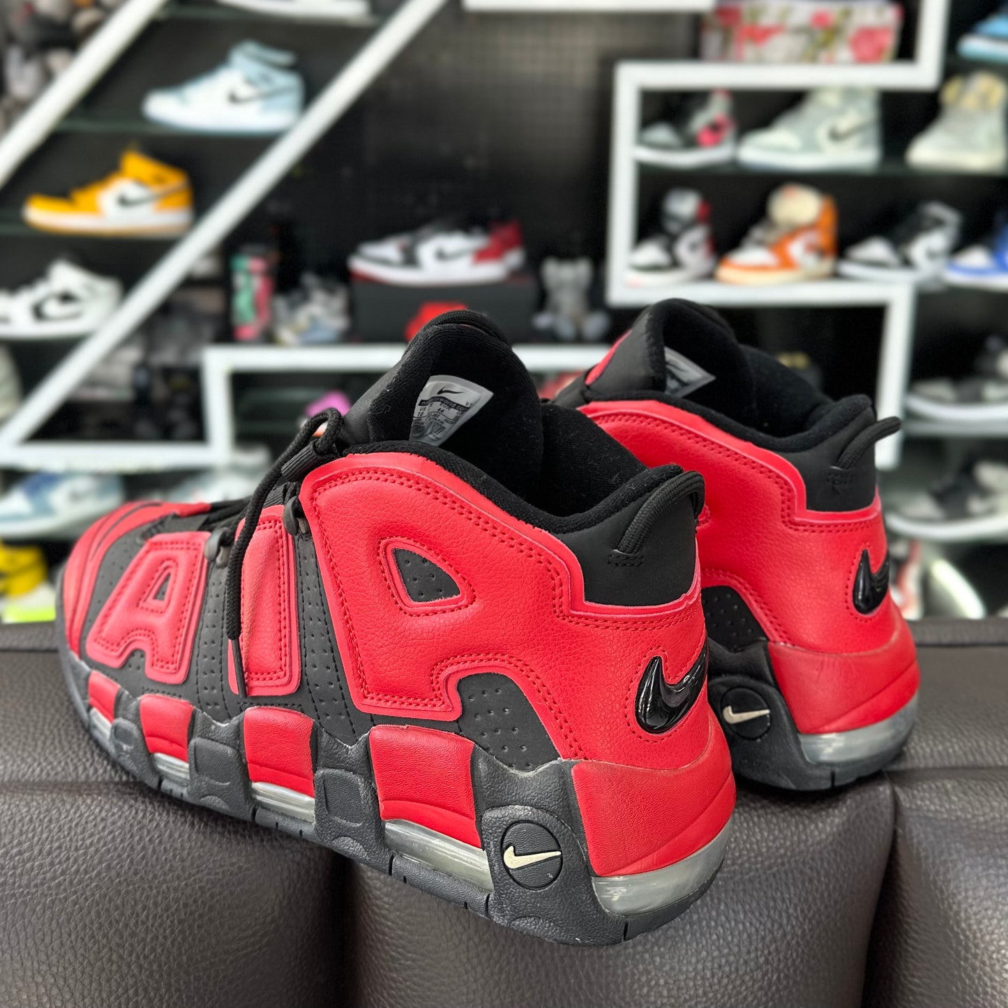 Uptempo Negro/Rojo