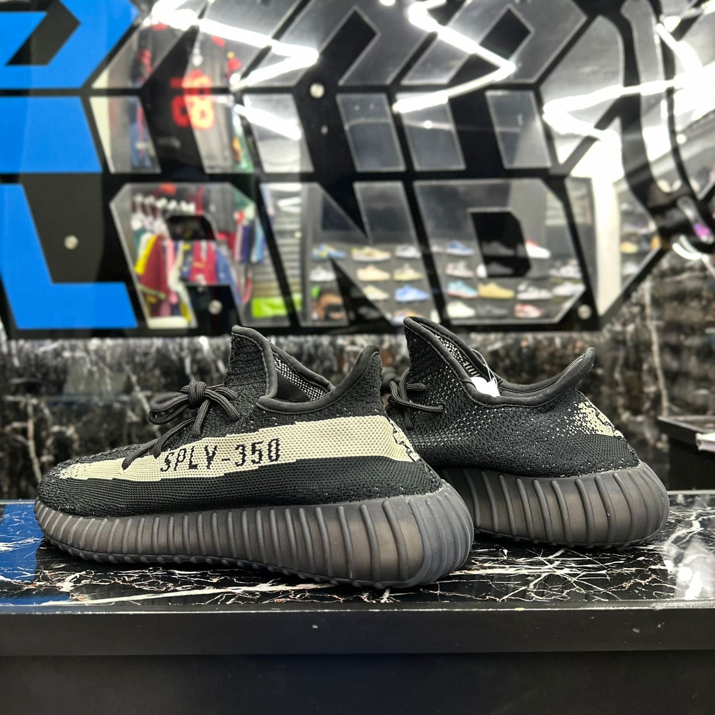 YEEZY BOOST 350 V2 “Oreo”