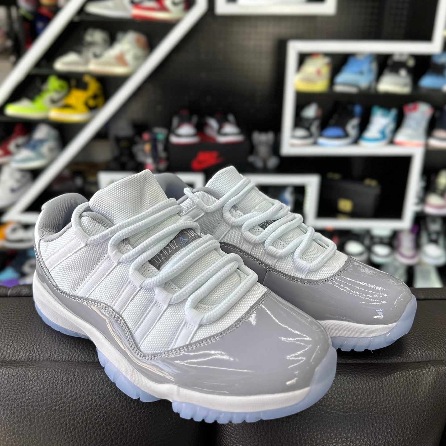 Jordan 11 Low Gris