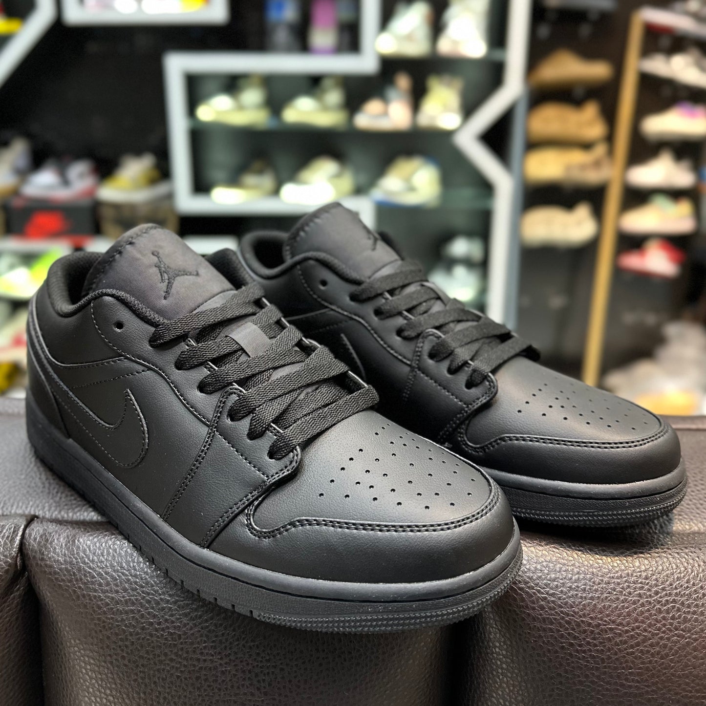 Jordan 1 Low Negro