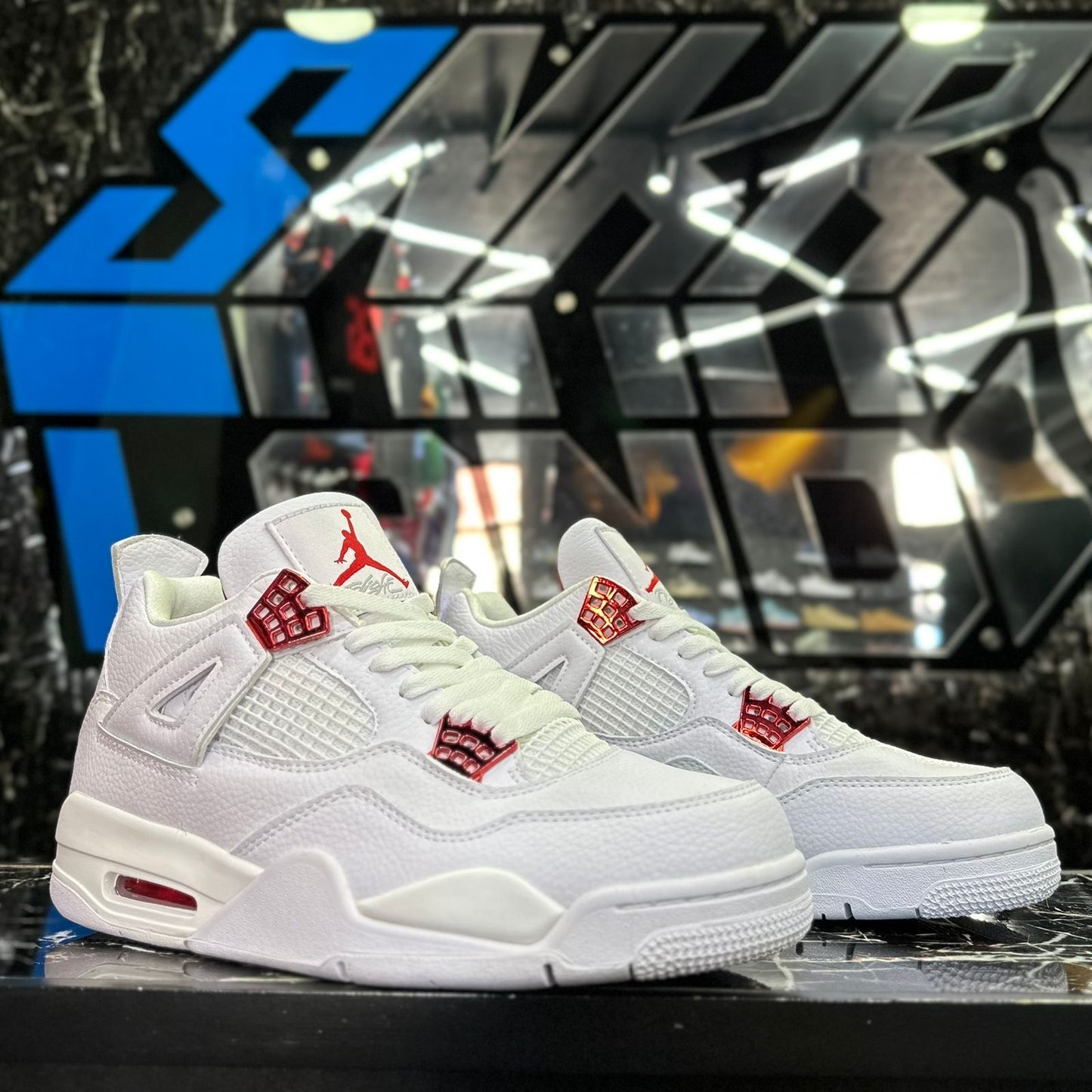 Jordan 4 Placas Rojas