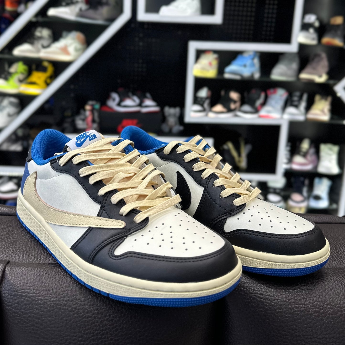 Jordan 1 Low Travis Fragment