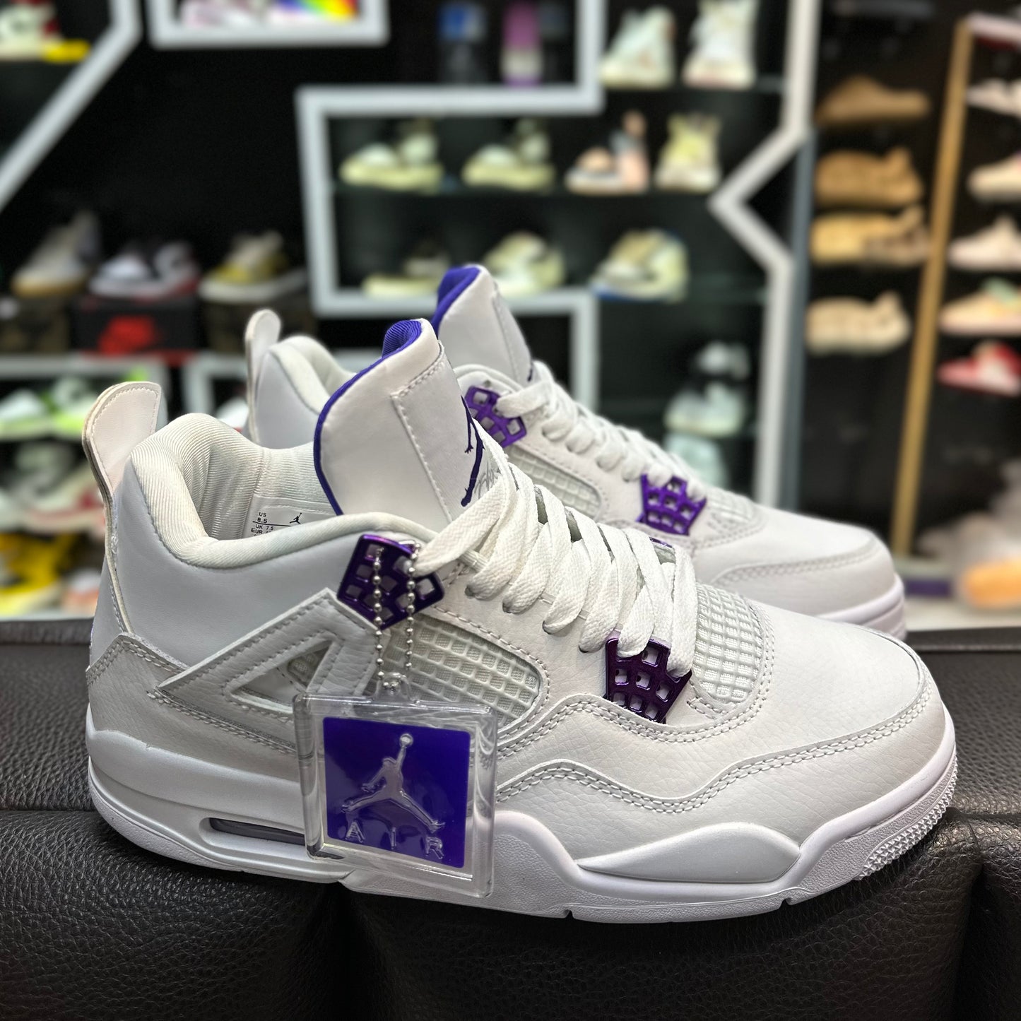 Jordan 4 Placas Moradas