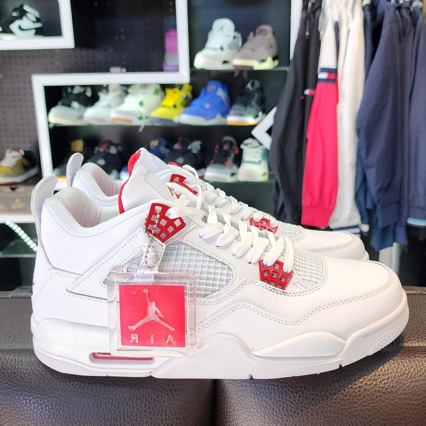 Jordan 4 Placas Rojas