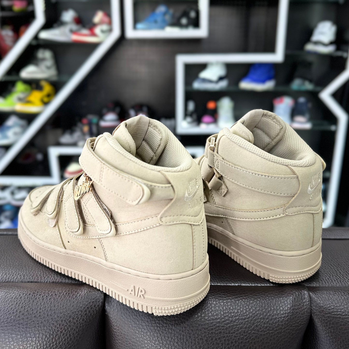 AF1 Mid Billie Eilish Beige