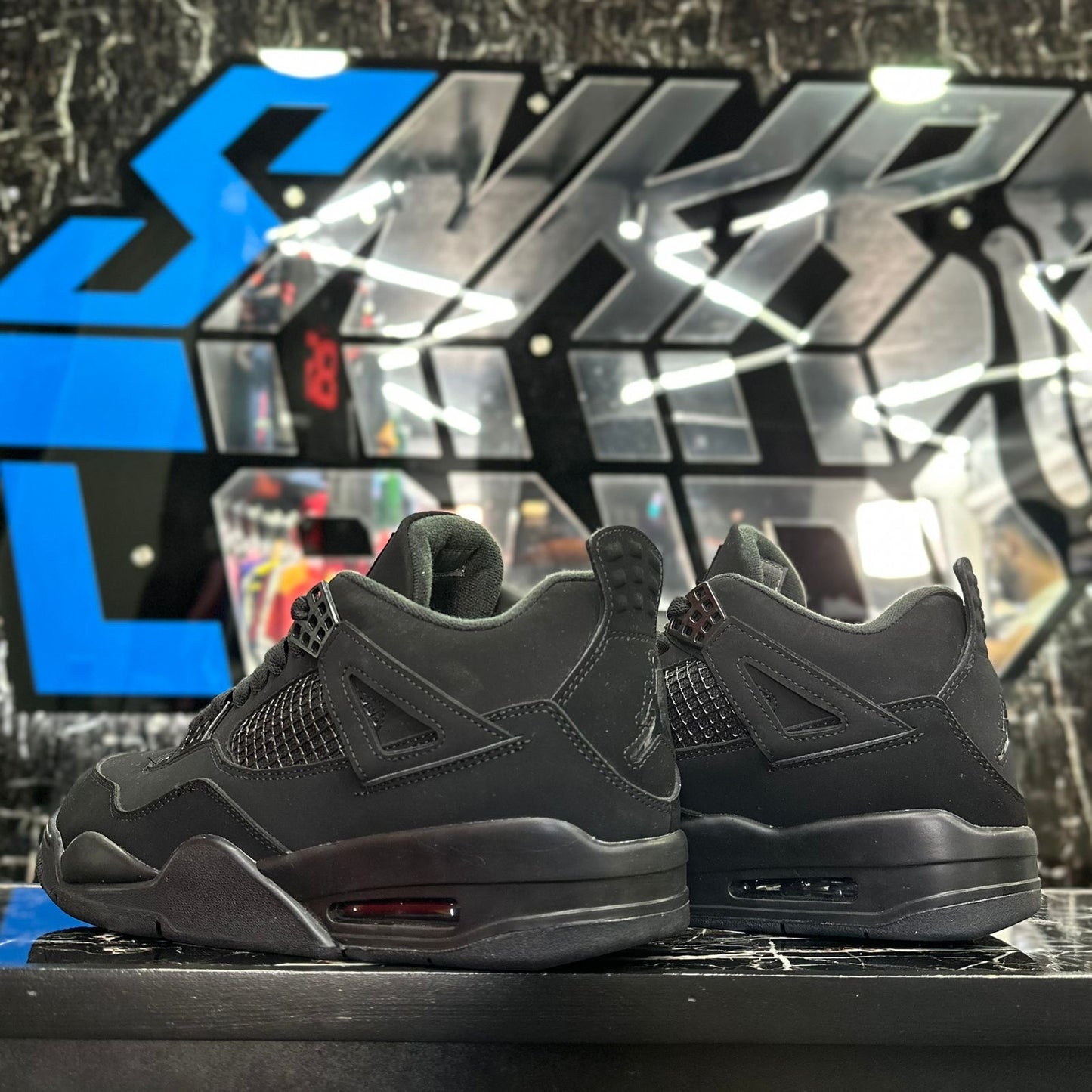 Jordan 4 Black Cat