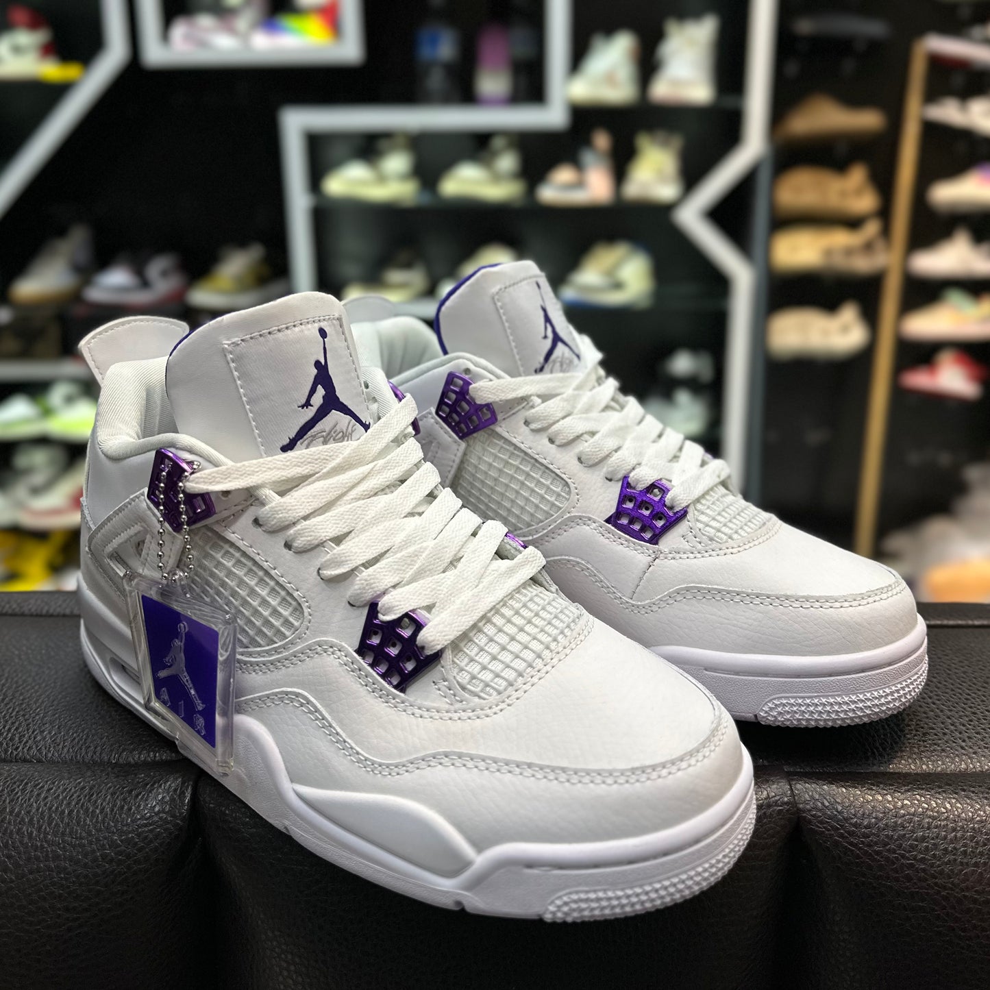 Jordan 4 Placas Moradas