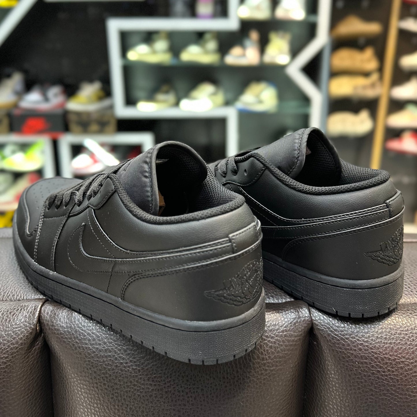 Jordan 1 Low Negro