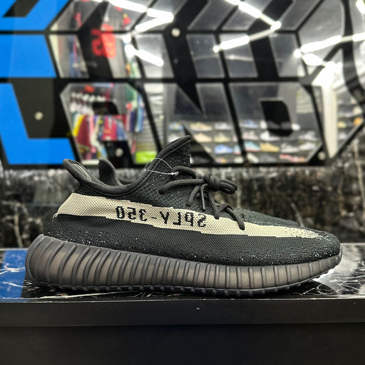 YEEZY BOOST 350 V2 “Oreo”