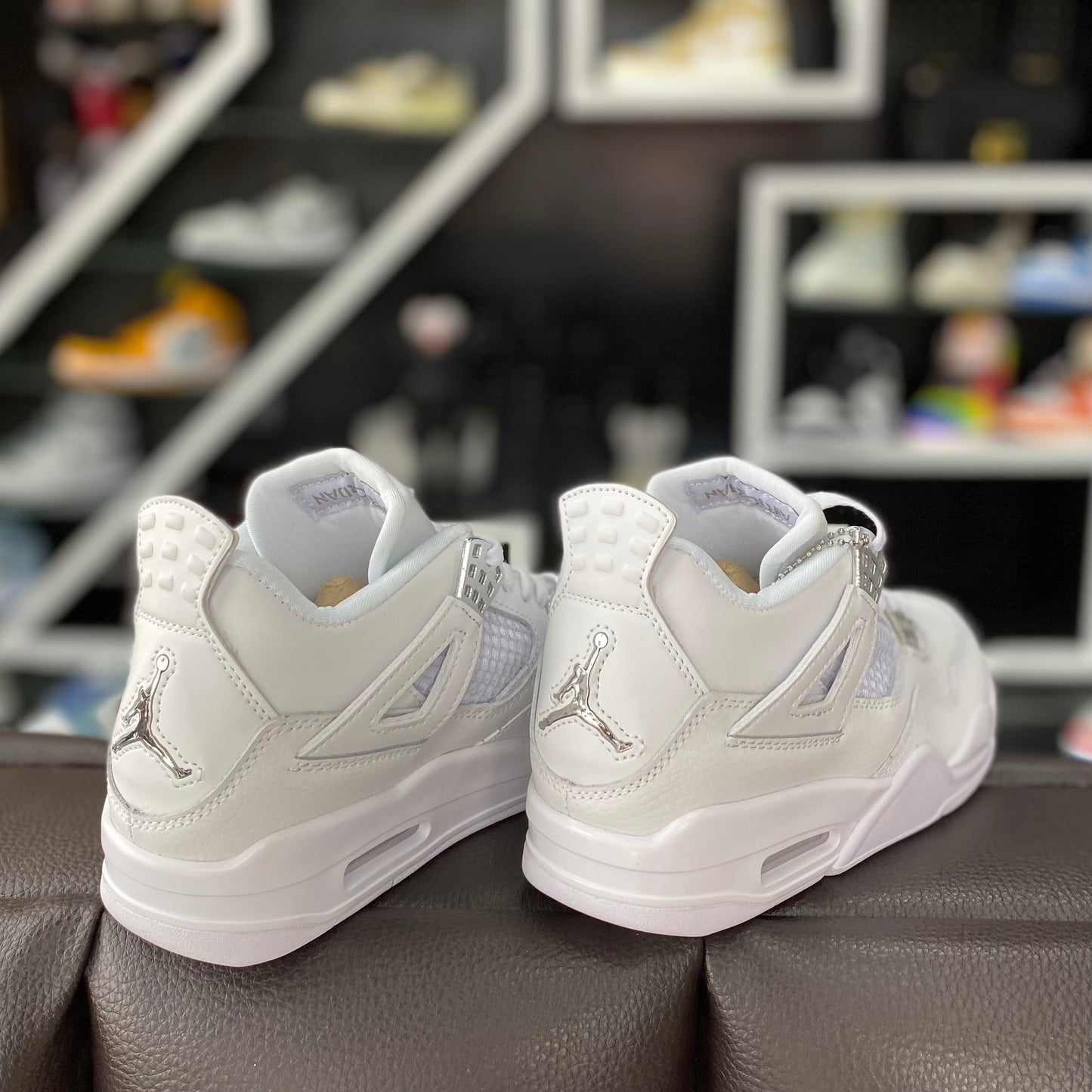 Jordan 4 Placas Plata