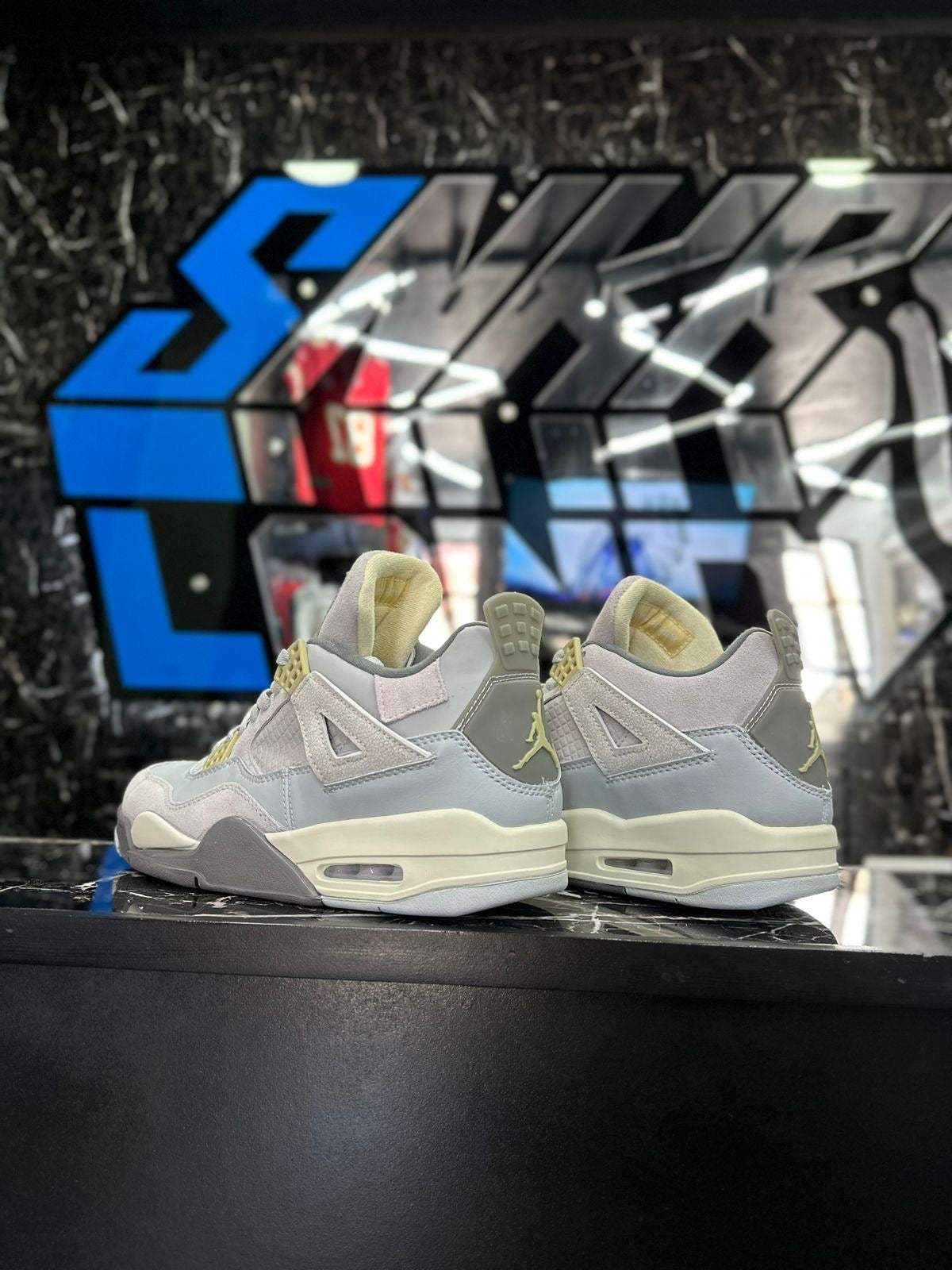 Jordan 4 Craft