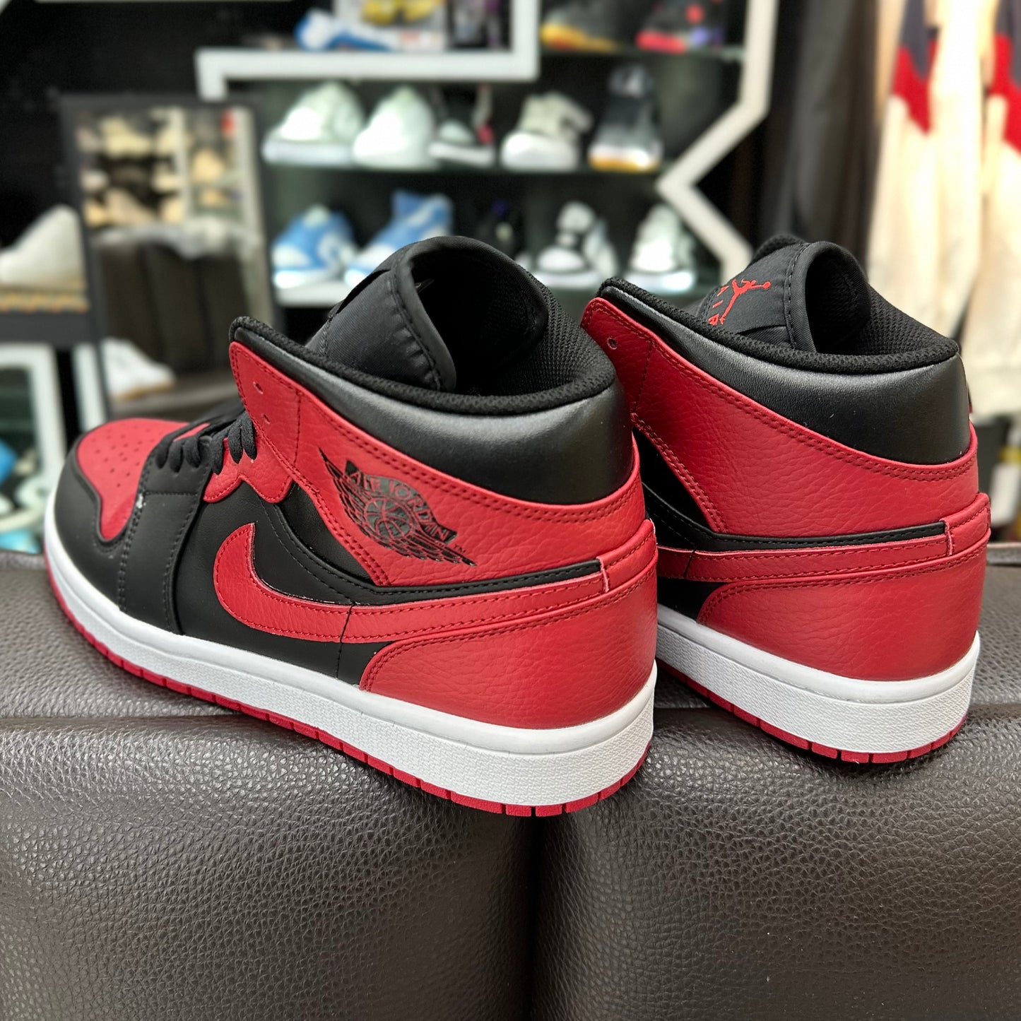 Jordan 1 Mid Bred