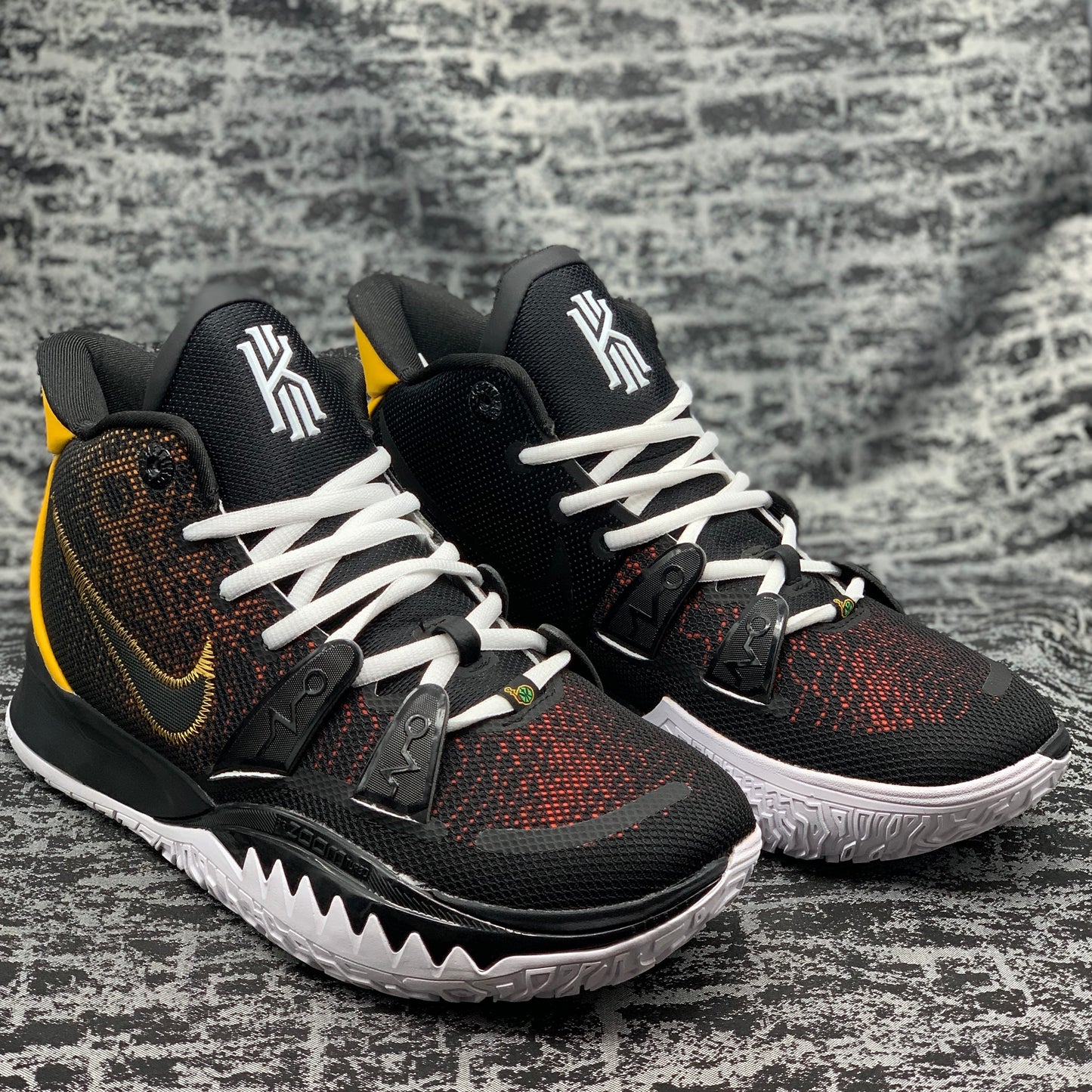 kyrie irving 7 shoes