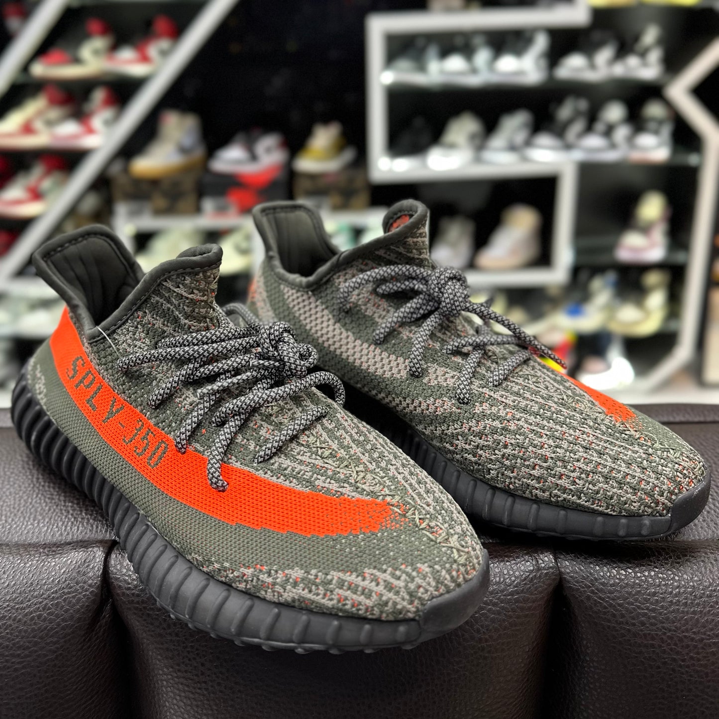 YEEZY BOOST 350 V2 Carbon Beluga