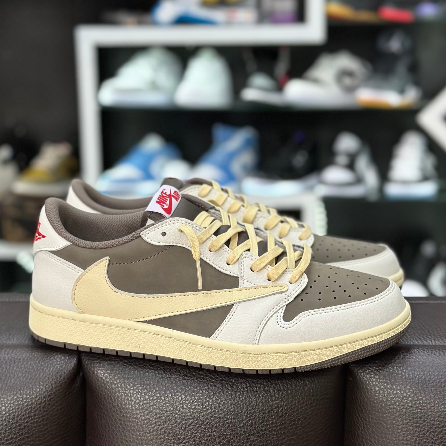 Jordan 1 Low Travis Reverse Mocca