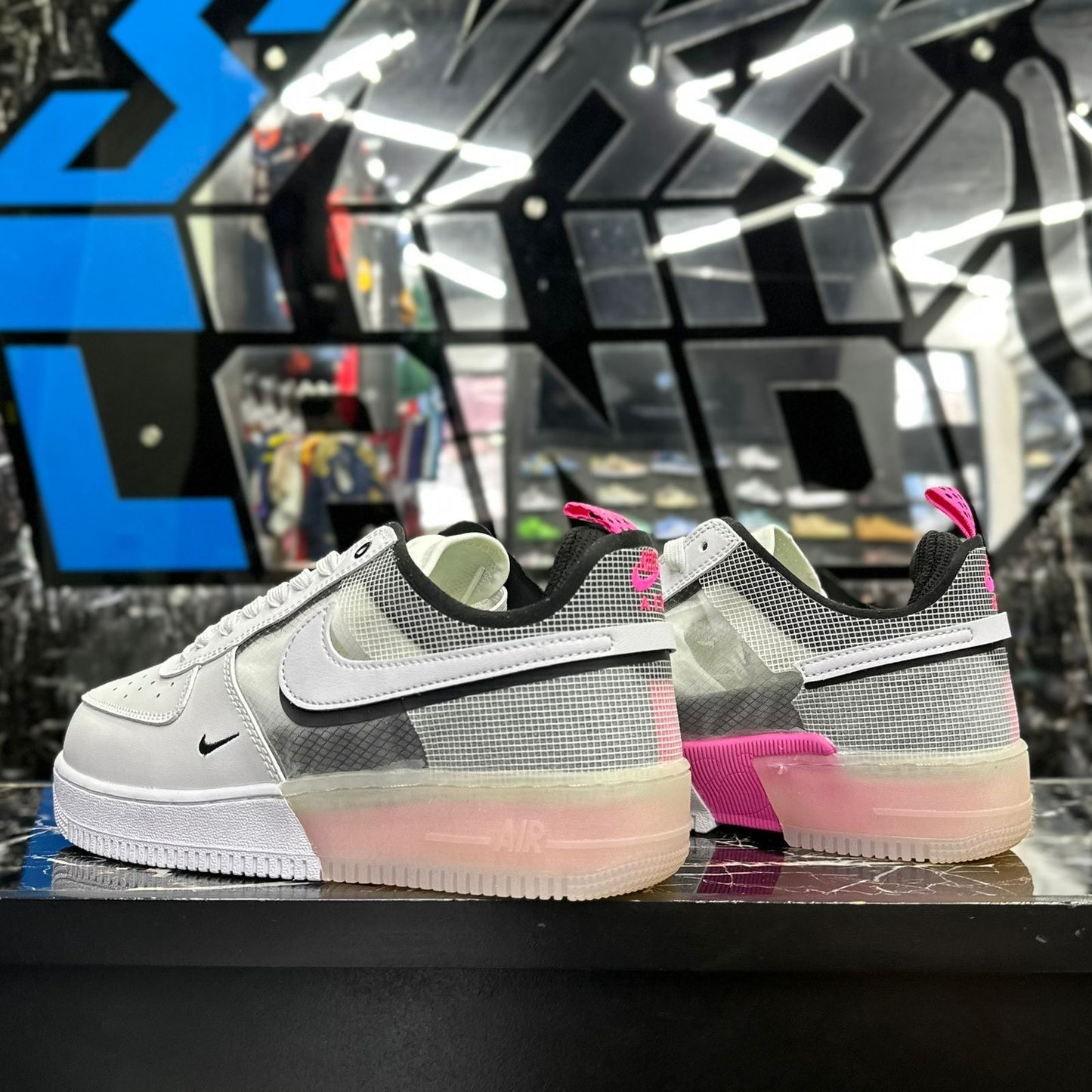 AF1 React White Pink