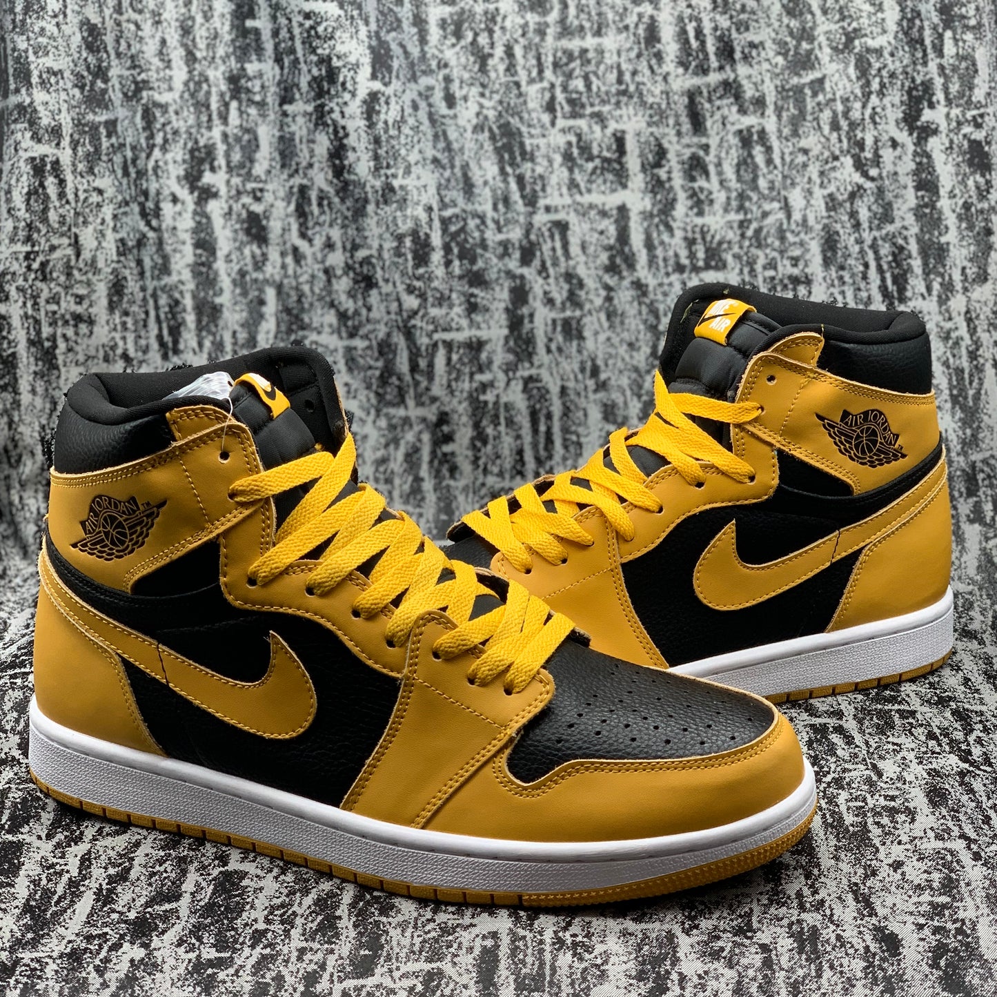 Jordan 1 High Pollen