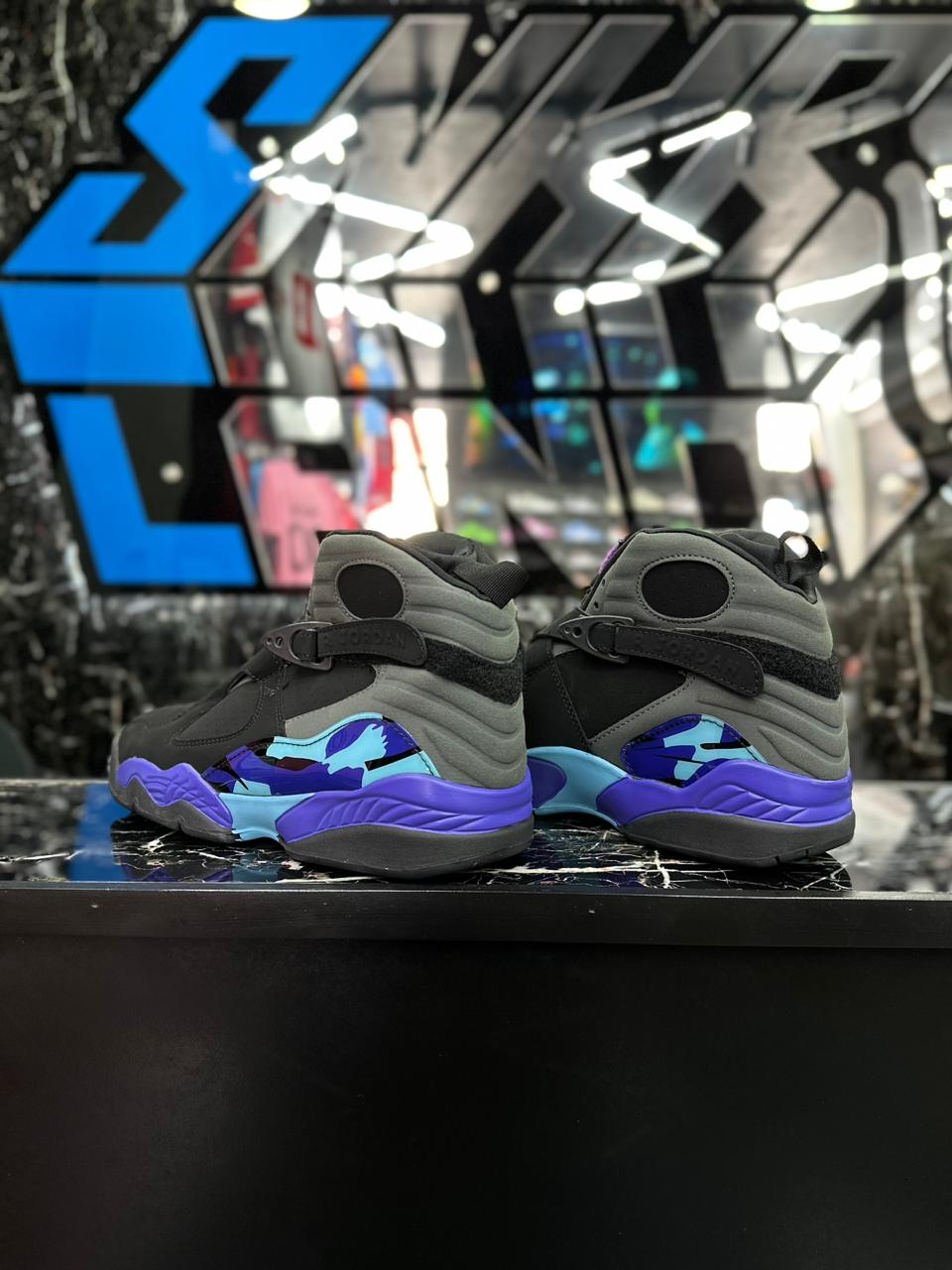 Jordan 8 Aqua