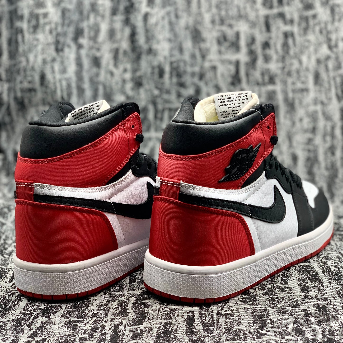 Jordan 1 High Satin Bred