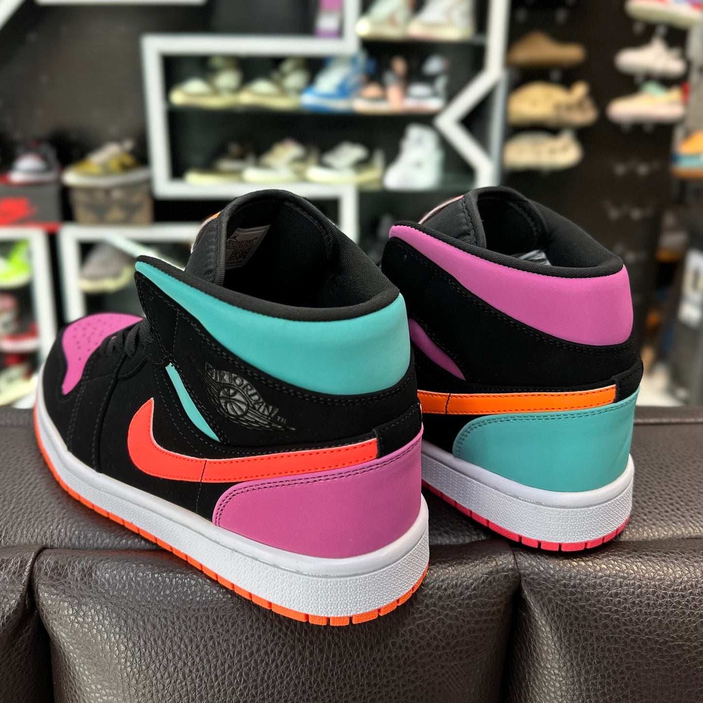 Jordan 1 Mid Colores Reflectivo