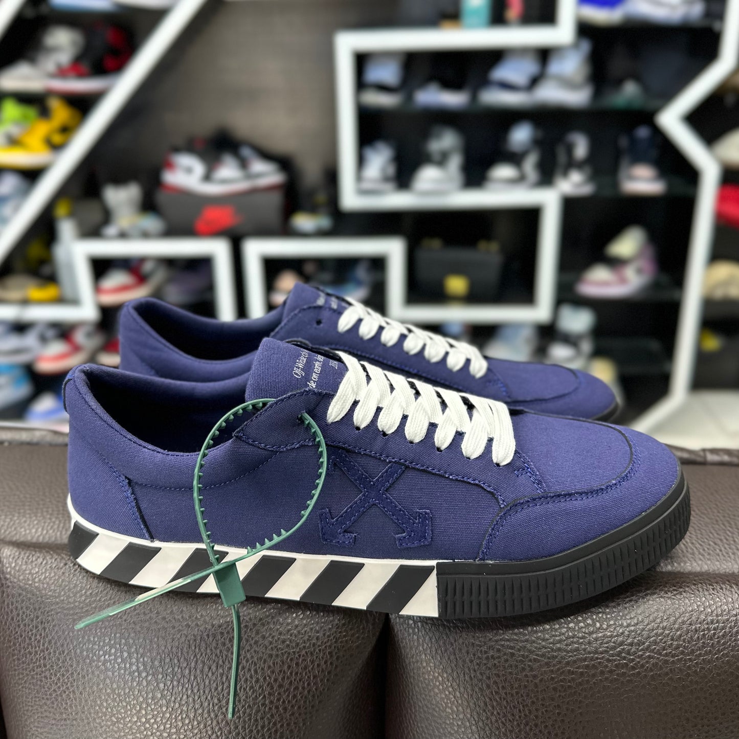 Off White Vulcanized Azul