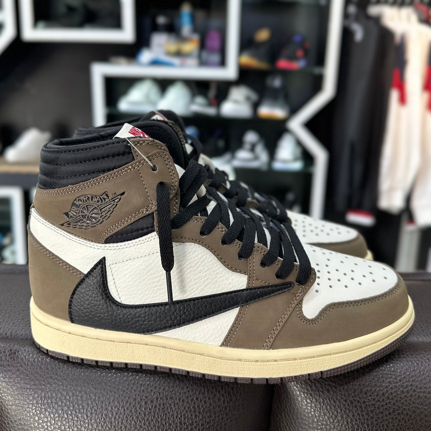 Jordan 1 High Travis Mocca