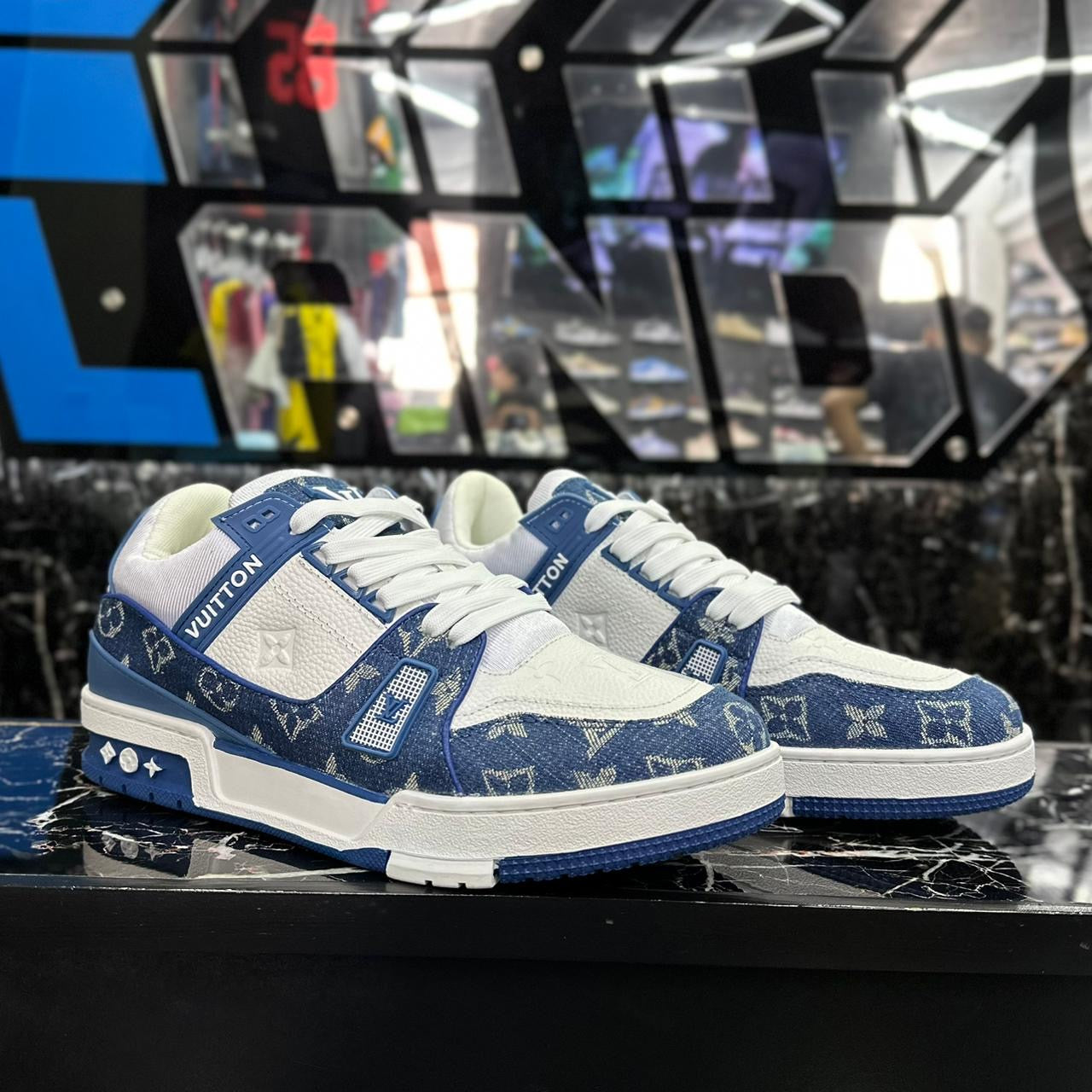 LV Trainer Azul