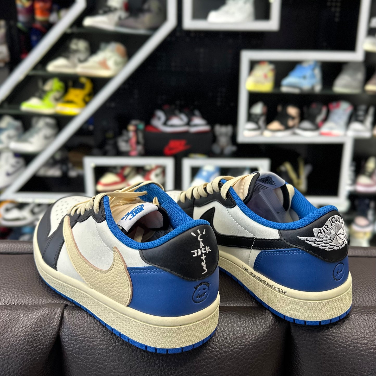 Jordan 1 Low Travis Fragment