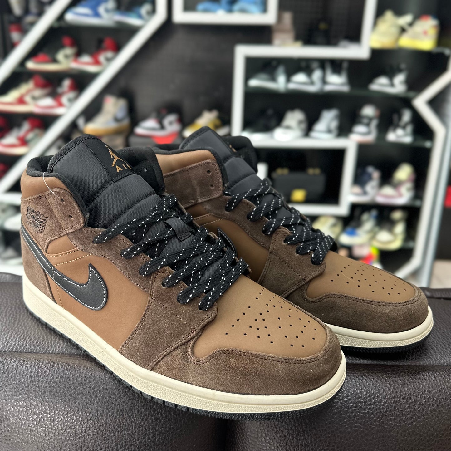 Jordan 1 Mid Cafe