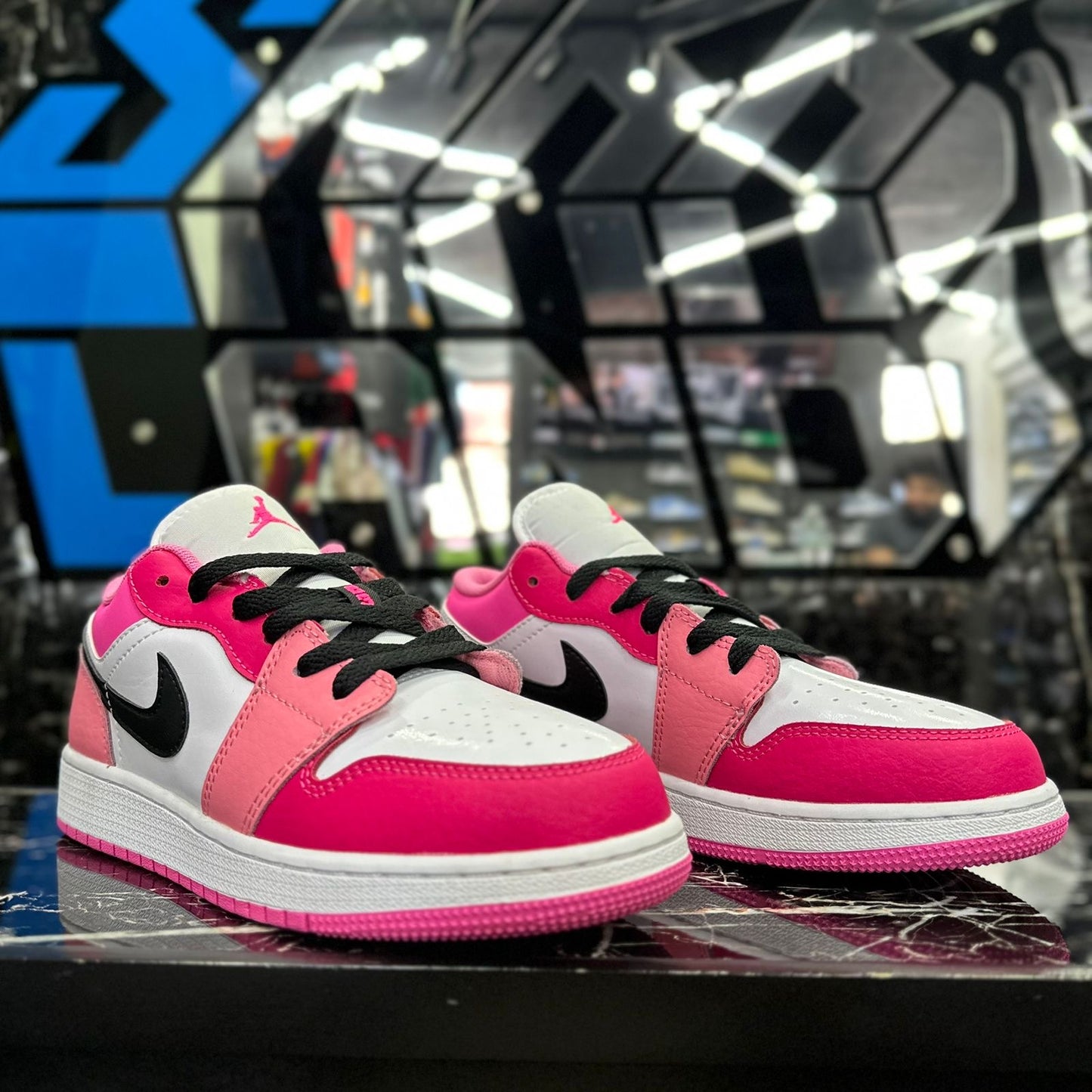 Jordan 1 Low Pink Red