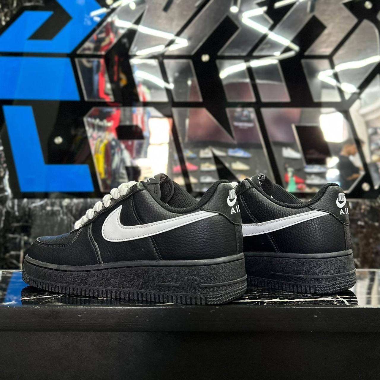 AF1 Ambush Black