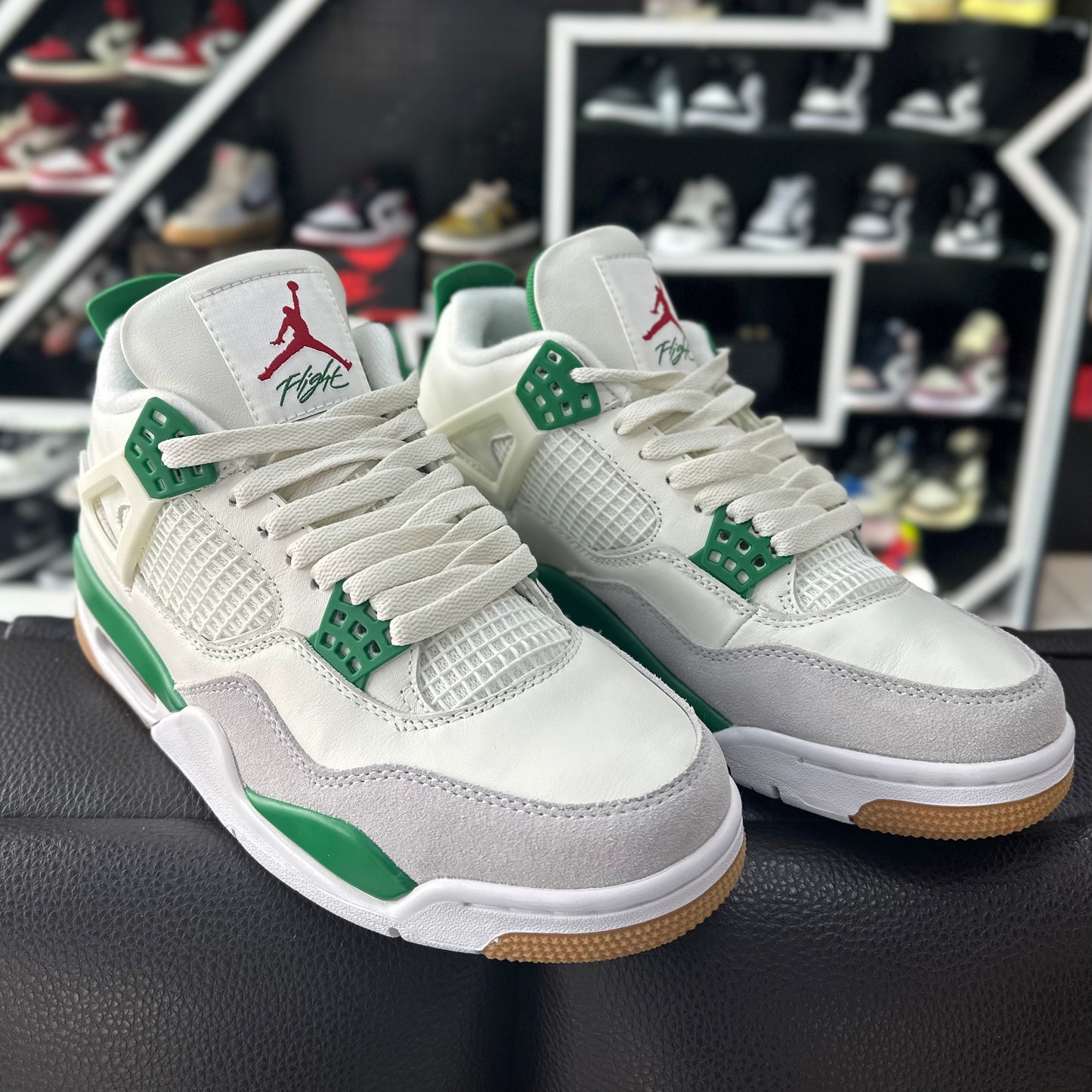 Jordan 4 SB