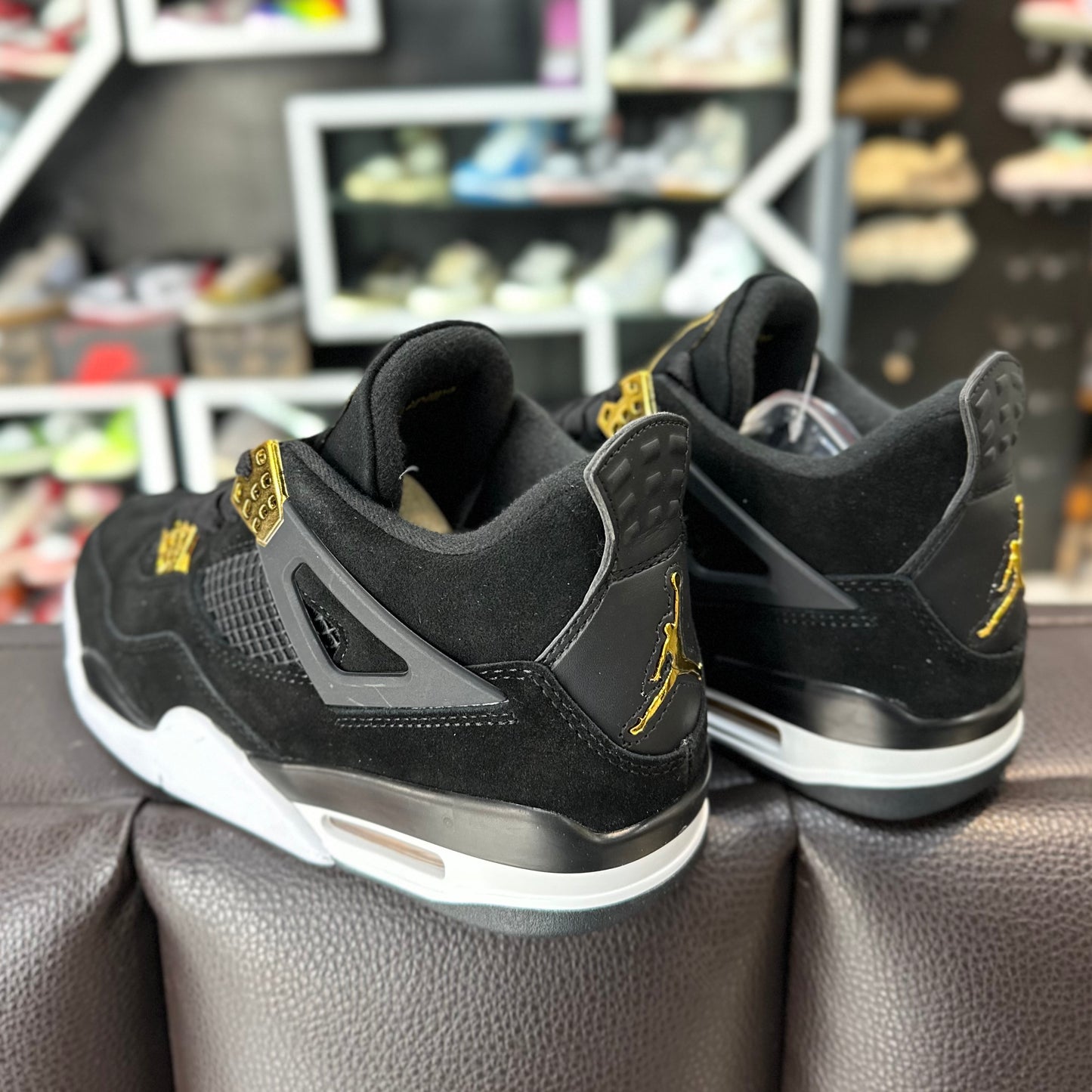 Jordan 4 Placas Doradas